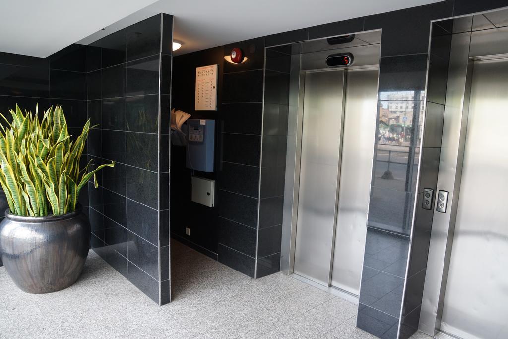 Viru Vaeljak 6 Apartment Tallinn Eksteriør bilde